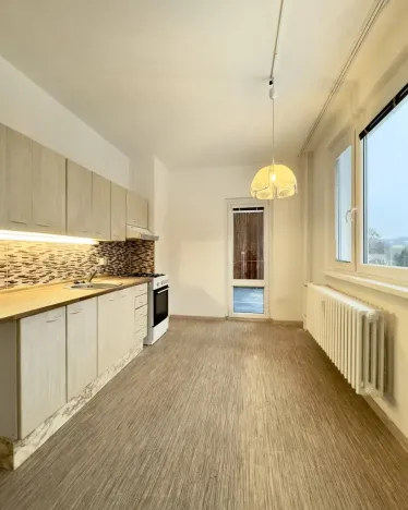 Prodej bytu 3+1, Cvikov - Cvikov II, Sídliště, 68 m2