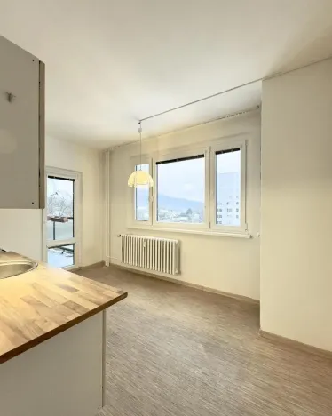 Prodej bytu 3+1, Cvikov - Cvikov II, Sídliště, 68 m2