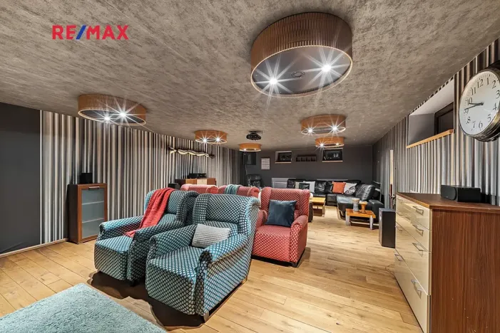 Prodej vily, Praha - Klánovice, Zádražanská, 330 m2