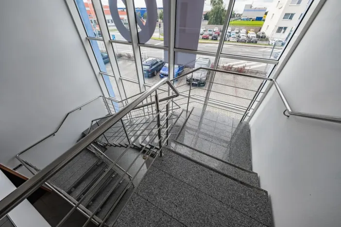 Pronájem kanceláře, Vestec, Vídeňská, 51 m2