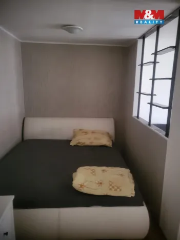 Pronájem bytu 1+1, Plzeň - Lobzy, Částkova, 39 m2