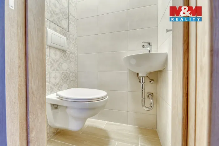 Prodej bytu 3+1, Plzeň - Lobzy, Pod Vrchem, 62 m2