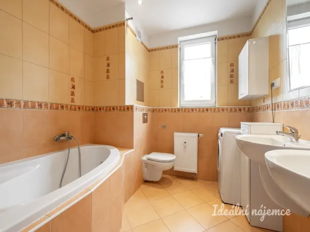 Pronájem bytu 2+kk, Praha - Záběhlice, Velenovského, 56 m2