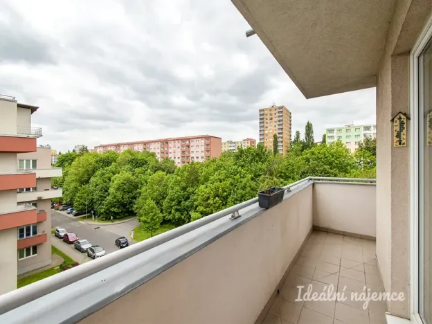 Pronájem bytu 2+kk, Praha - Záběhlice, Velenovského, 56 m2