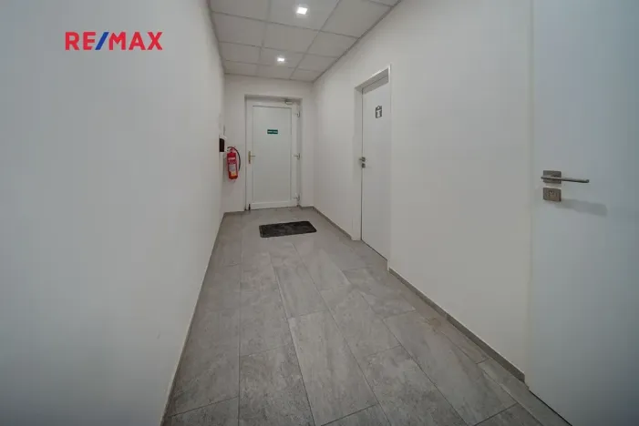 Pronájem kanceláře, Chlumec nad Cidlinou, Rooseveltova, 17 m2