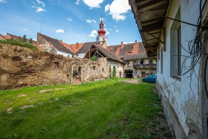 Prodej rodinného domu, Husinec, Jeronýmova, 350 m2