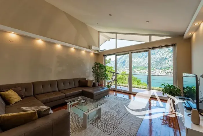 Prodej rodinného domu, Kotor, Černá Hora, 125 m2