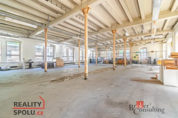 Prodej výrobních prostor, Jablonec nad Jizerou - Buřany, 2696 m2