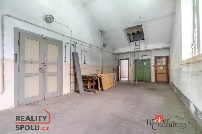 Prodej výrobních prostor, Jablonec nad Jizerou - Buřany, 2696 m2