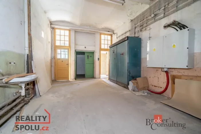 Prodej výrobních prostor, Jablonec nad Jizerou - Buřany, 2696 m2