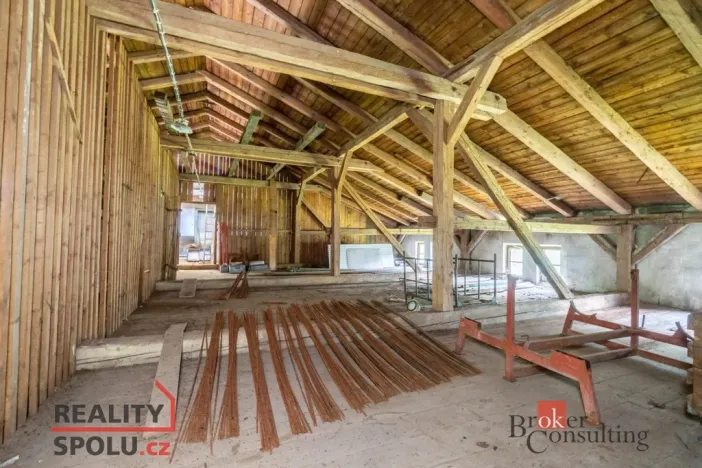 Prodej výrobních prostor, Jablonec nad Jizerou - Buřany, 2696 m2