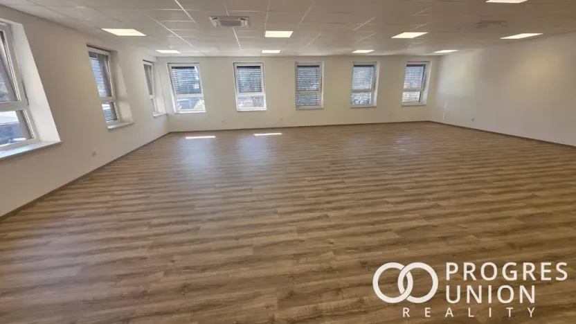 Pronájem obchodního prostoru, Rožnov pod Radhoštěm, Meziříčská, 100 m2