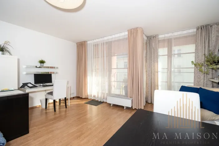 Pronájem bytu 1+kk, Praha - Smíchov, Randova, 47 m2