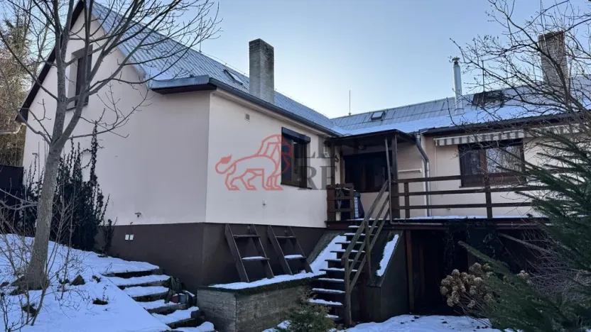 Prodej rodinného domu, Lopeník, 250 m2