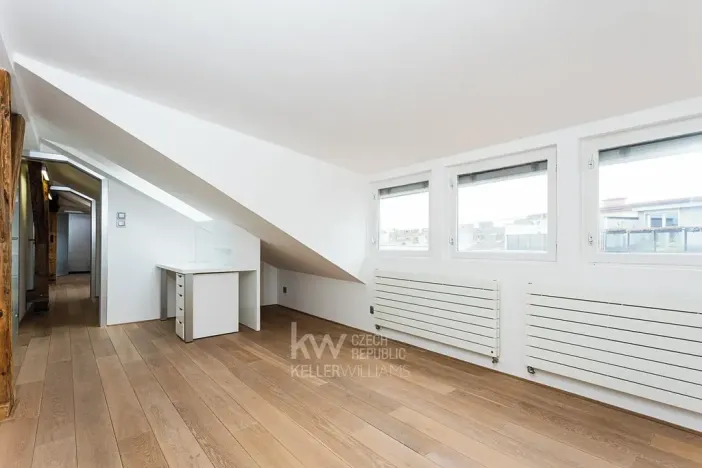 Pronájem bytu 5+kk, Praha - Bubeneč, Jaselská, 192 m2