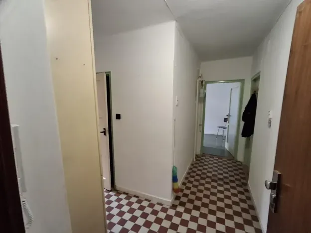 Prodej bytu 2+1, Kynšperk nad Ohří, Zámecká, 56 m2