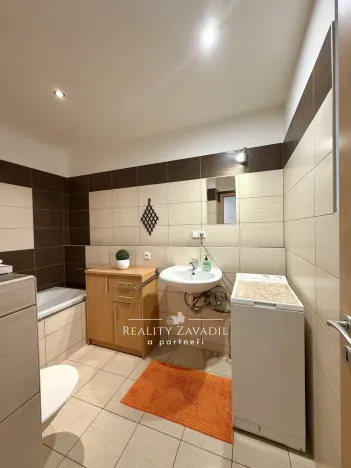 Pronájem bytu 1+1, Zlín, Dlouhá, 36 m2