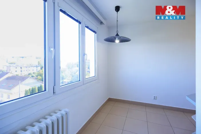 Pronájem bytu 1+1, Plzeň - Doubravka, Železničářská, 41 m2
