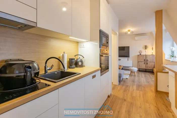 Prodej bytu 2+kk, Znojmo, Gagarinova, 39 m2