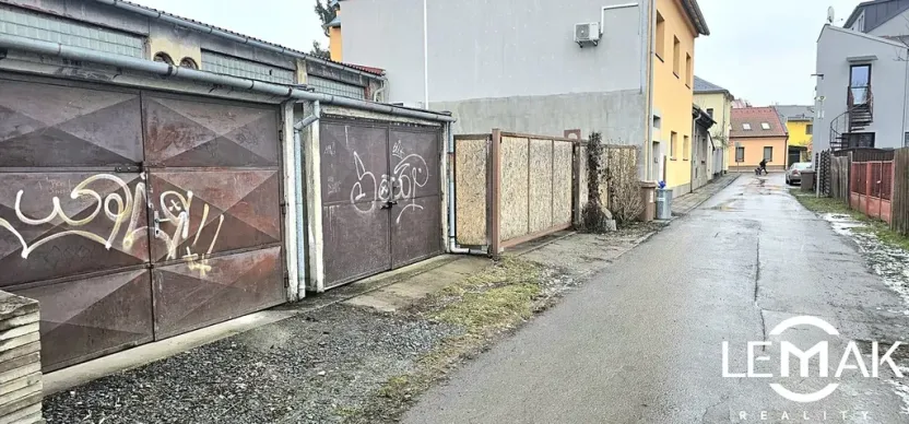 Pronájem garáže, Olomouc, Bartošova, 16 m2