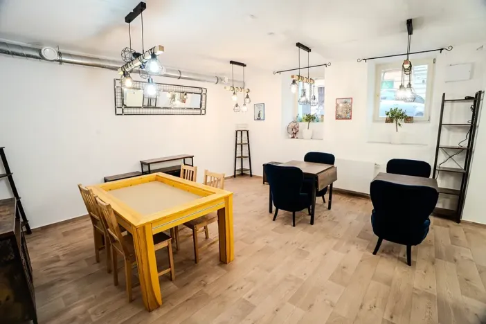 Pronájem obchodního prostoru, Praha - Vinohrady, Řipská, 92 m2