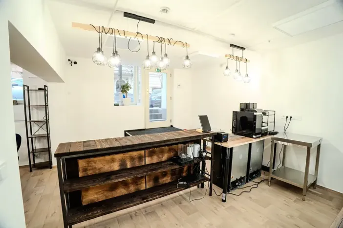 Pronájem obchodního prostoru, Praha - Vinohrady, Řipská, 92 m2