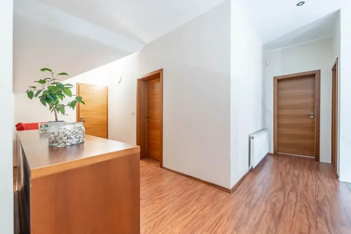 Prodej rodinného domu, Babice, Honzíkova, 389 m2