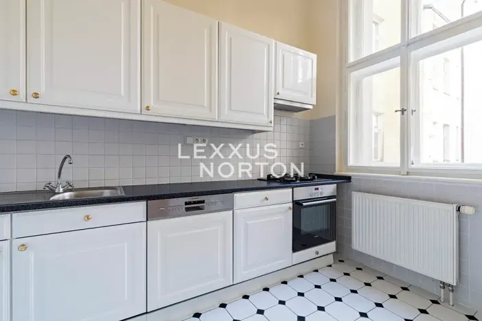 Pronájem bytu 4+1, Praha - Staré Město, Pařížská, 151 m2