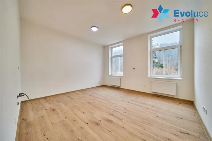 Prodej bytu 2+kk, Trutnov - Horní Staré Město, Horská, 45 m2