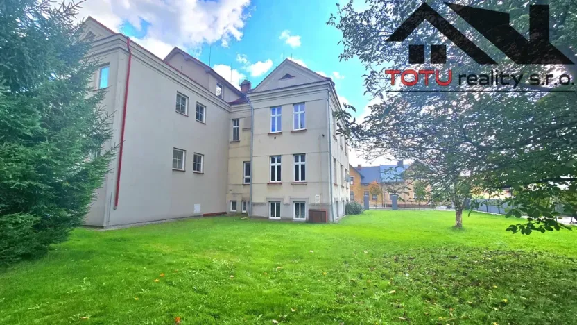 Prodej ordinace, Hronov, Havlíčkova, 1174 m2