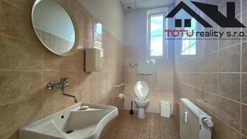 Prodej ordinace, Hronov, Havlíčkova, 1174 m2