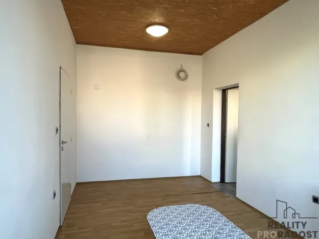 Pronájem bytu 2+1, Moravský Krumlov, Tiskárenská, 52 m2