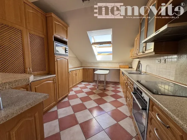 Pronájem bytu 5+kk, Hradec Králové, Československé armády, 110 m2