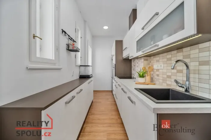 Prodej bytu 2+kk, Hradec Králové, Škroupova, 47 m2