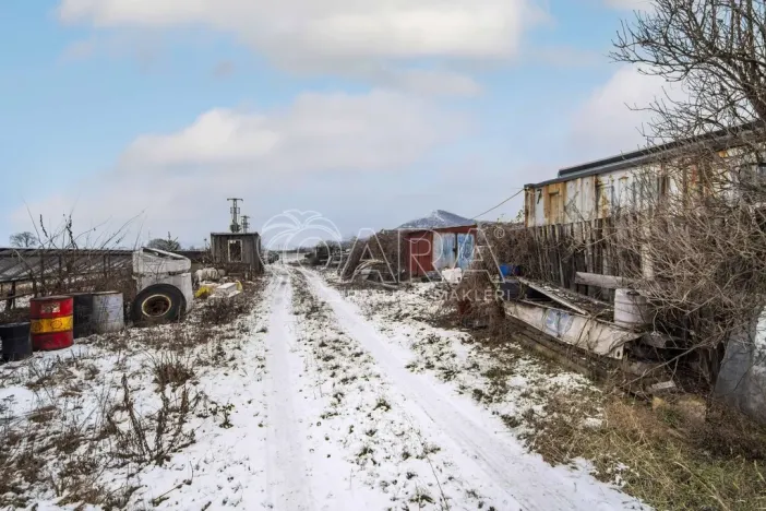 Prodej komerčního pozemku, Mlékojedy, 1000 m2