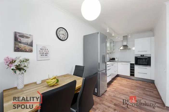 Prodej bytu 3+1, Praha - Černý Most, Doležalova, 78 m2