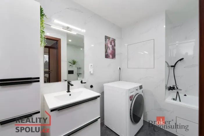 Prodej bytu 3+1, Praha - Černý Most, Doležalova, 78 m2