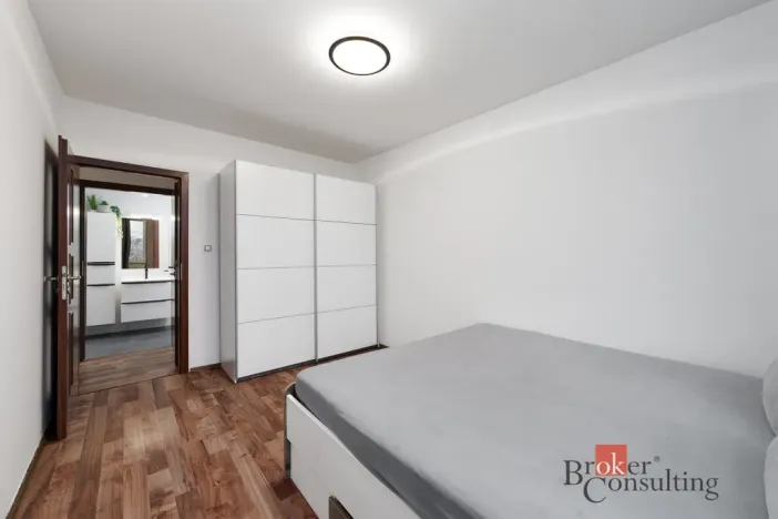 Prodej bytu 3+1, Praha - Černý Most, Doležalova, 78 m2