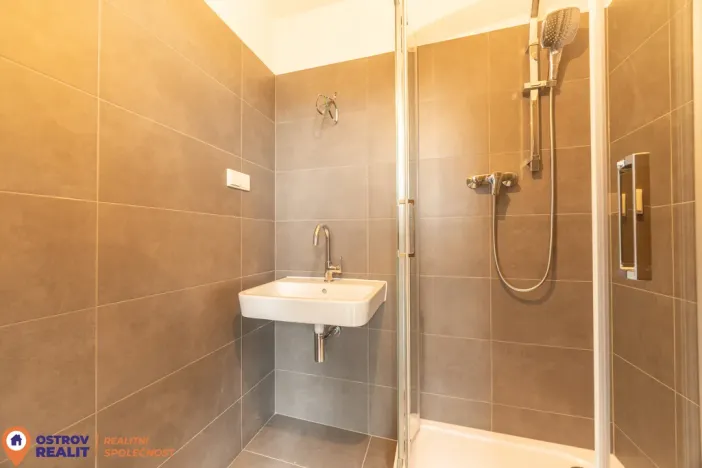 Prodej bytu 3+1, Šumperk, Prievidzská, 63 m2