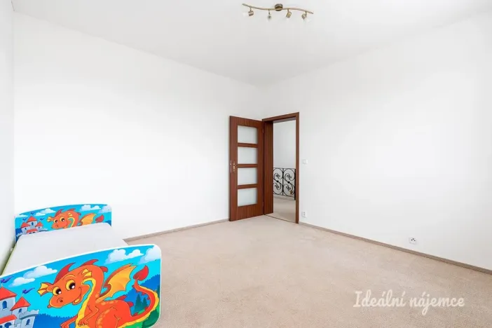 Pronájem bytu 4+1, Šestajovice, Sukova, 204 m2