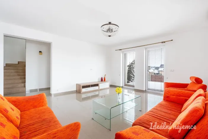 Pronájem bytu 5+1, Šestajovice, Sukova, 204 m2