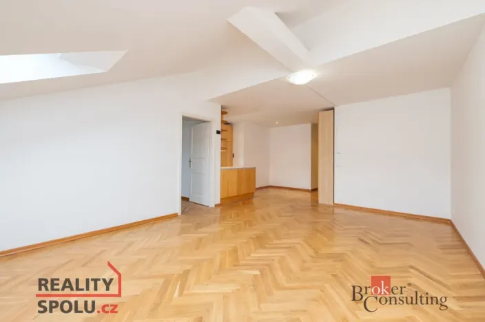 Pronájem bytu 2+kk, Praha - Vyšehrad, Neklanova, 52 m2