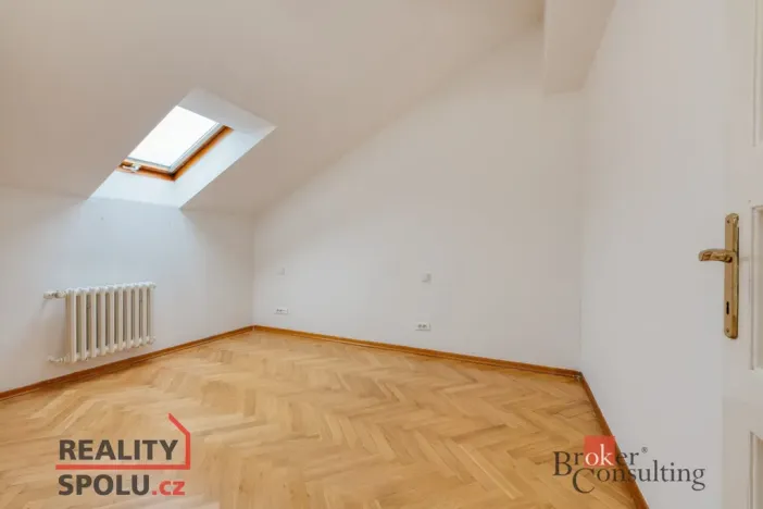 Pronájem bytu 2+kk, Praha - Vyšehrad, Neklanova, 52 m2