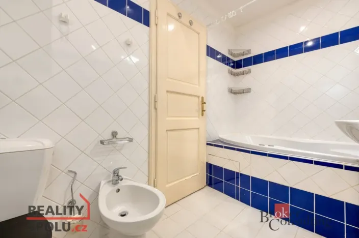 Pronájem bytu 2+kk, Praha - Vyšehrad, Neklanova, 52 m2