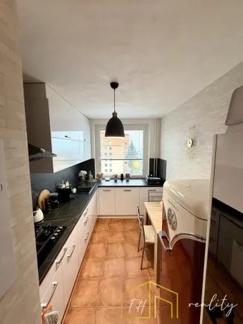 Prodej bytu 3+1, Teplice - Trnovany, Krušnohorská, 73 m2