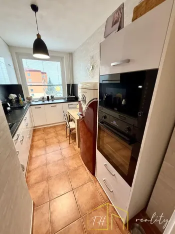 Prodej bytu 3+1, Teplice - Trnovany, Krušnohorská, 73 m2