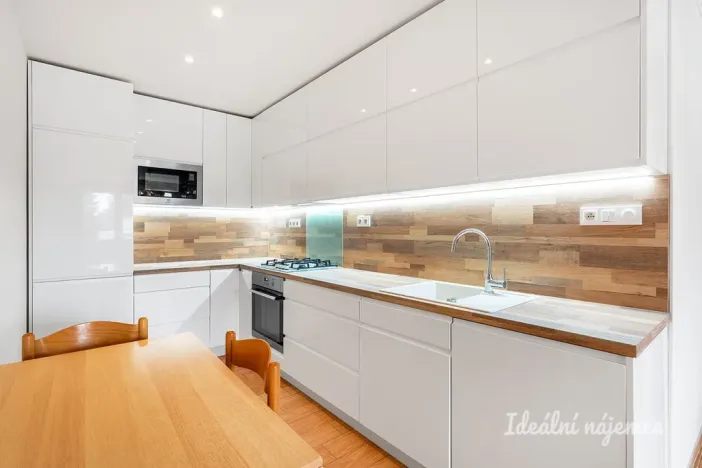 Pronájem bytu 3+kk, Praha - Chodov, Jeřábkova, 66 m2