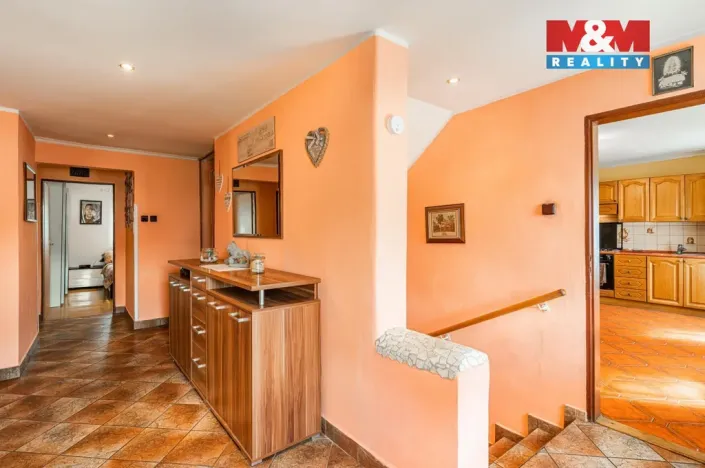 Prodej restaurace, Velké Březno, 700 m2