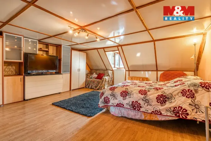 Prodej restaurace, Velké Březno, 700 m2