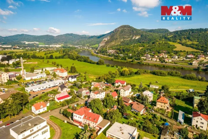 Prodej rodinného domu, Velké Březno, 700 m2